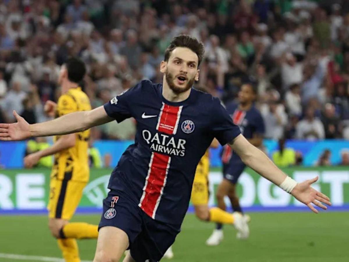 Los galácticos que encajan en el histórico fichaje de Florentino: dos son del Barça