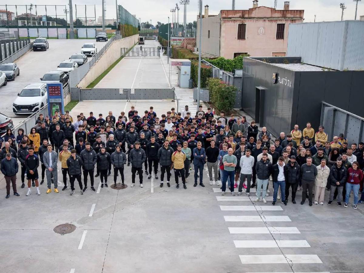 Barcelona da último adiós a Carles Miñarro: miembro del Real Madrid presente