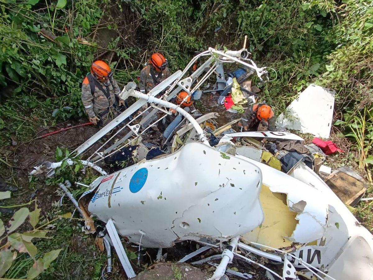 Hallan helicóptero perdido con sus dos ocupantes muertos en Guatemala