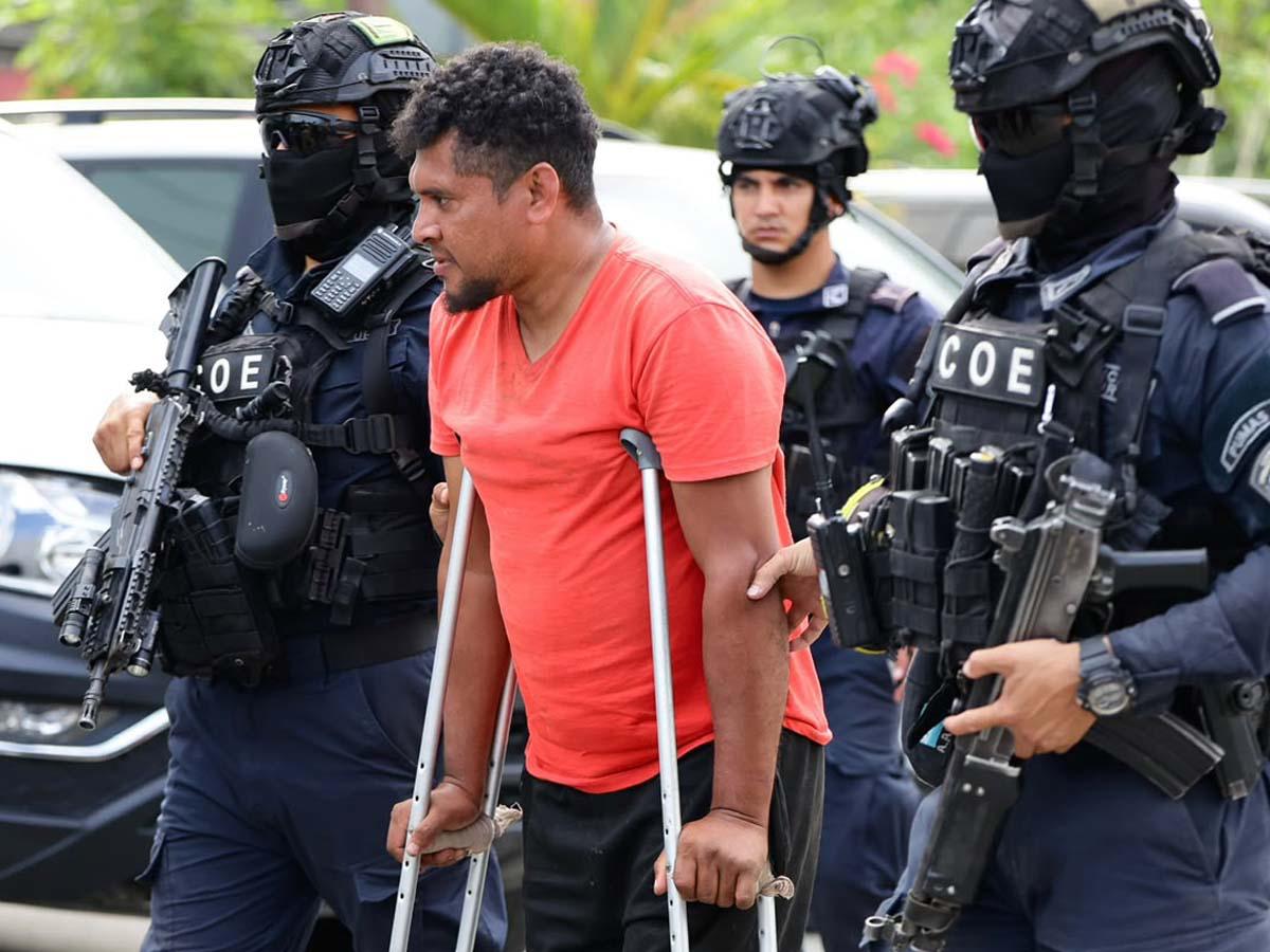 Campesino vinculado a masacre de Rigores disparó a los policías con un fusil AR-15