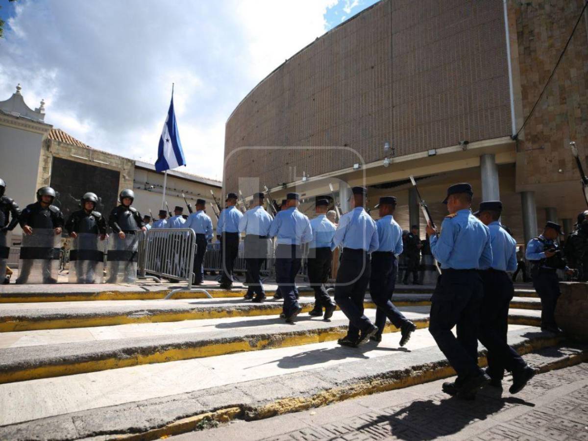 Refuerzan seguridad en el Congreso para la toma de posesión de Nasry Asfura