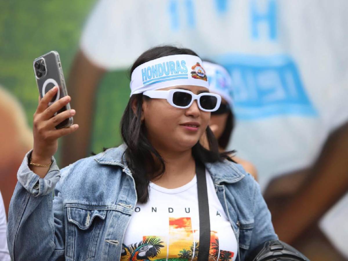 Milagro Flores se roba el show y se llevó susto; derroche de bellezas en SPS