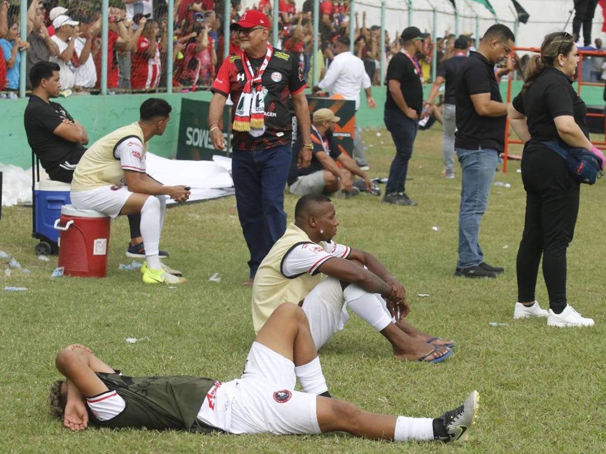 Choloma celebra ascenso a Liga Nacional, Independiente llora y agresión a recogepelotas