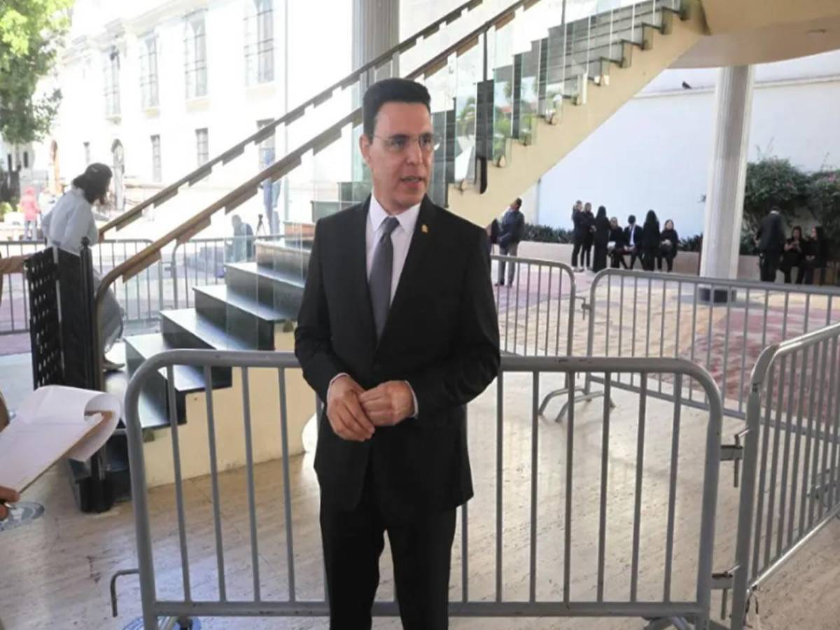 “Mírame a los ojos, a vos te voy a dar una lección”: la supuesta amenaza de JOH a los procuradores del Estado