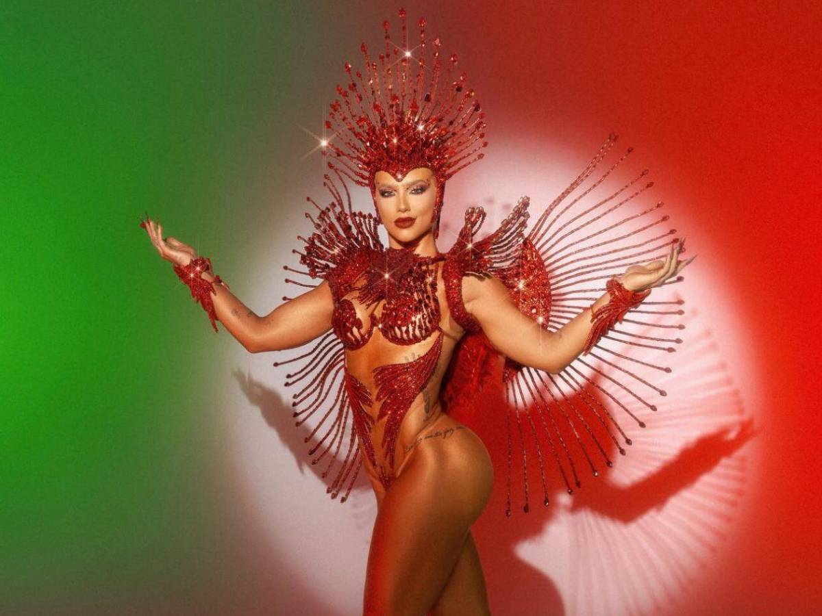 La novia de Vinicius debuta como reina en el carnaval de Río