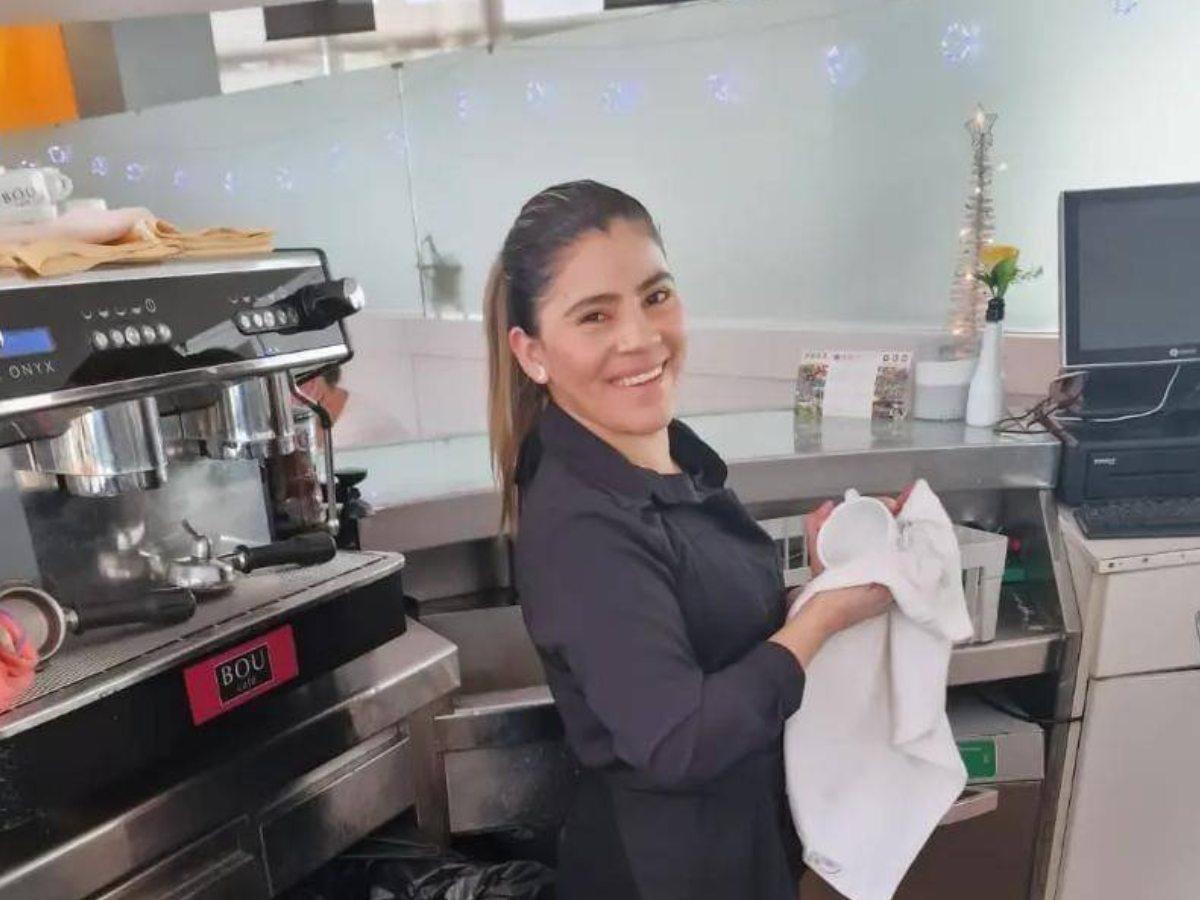 Ada Marisol es quien dirige las diferentes labores en la residencia del técnico español en Gavá, Barcelona.