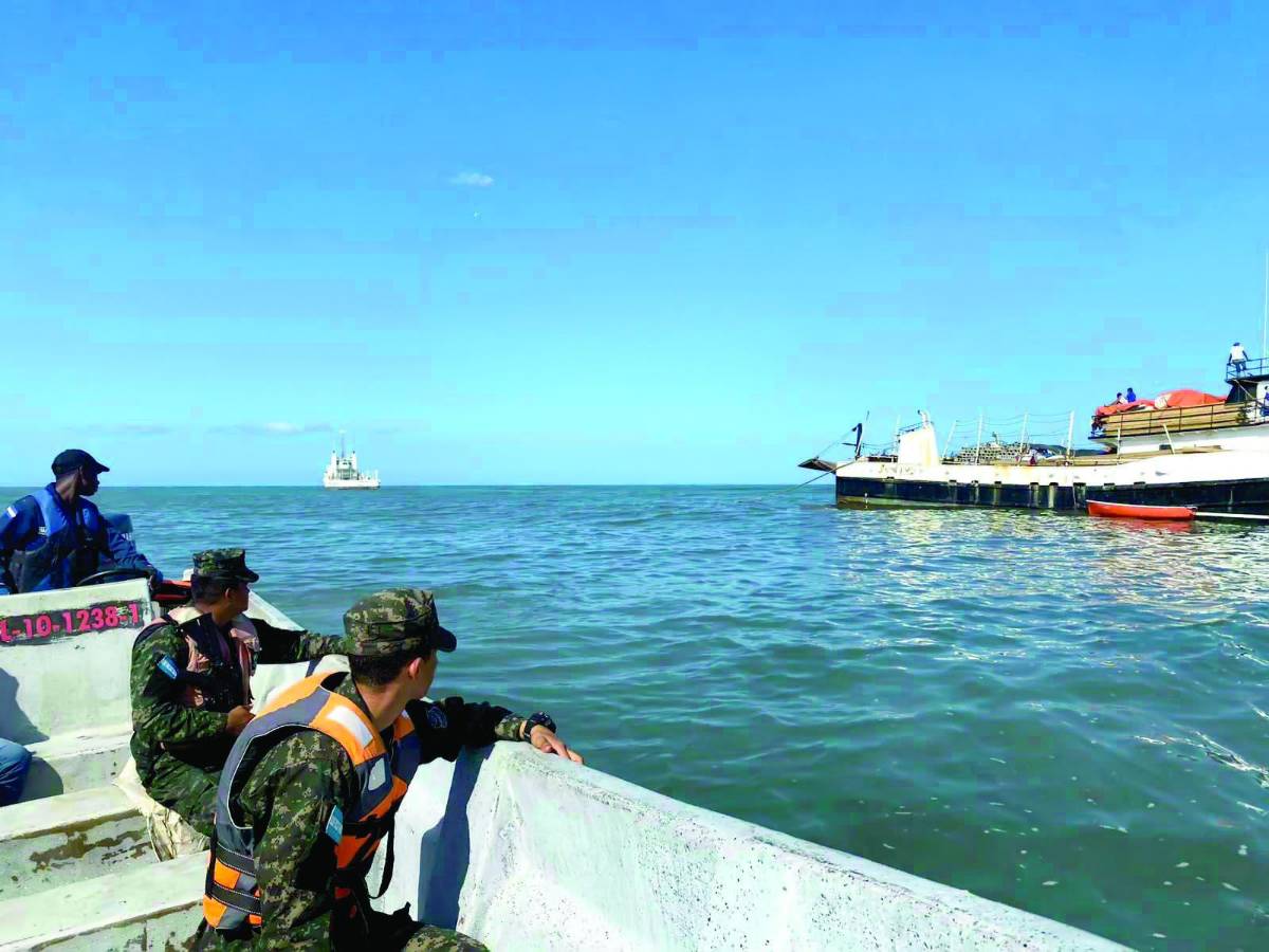 El fin de semana, dos botes no pudieron salir del muelle.