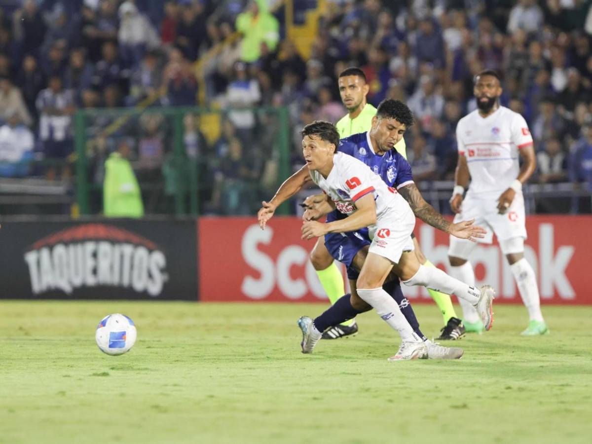 Olimpia celebra, pero recibe duro golpe, infiltrado en Costa Rica y enojo del DT de Cartaginés