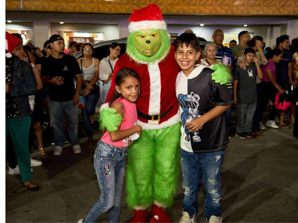 Así se celebra la Navidad Dorada 2025 en Puerto Cortés