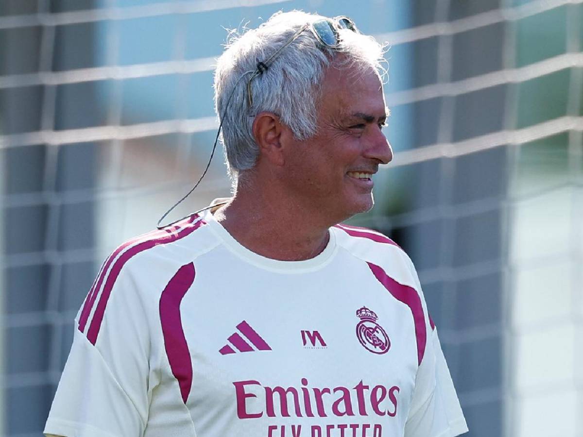 Barcelona rechaza millones por Ferran, sustituto de Rodri y decisión de Mou con Endrick
