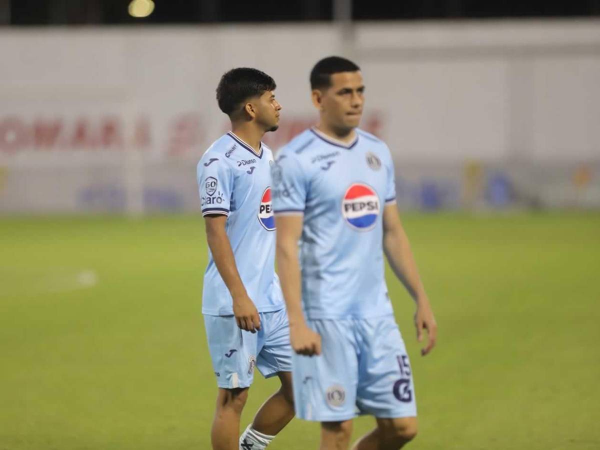 Real España celebra, sufre Motagua y la rubia que cautivó en el Morazán