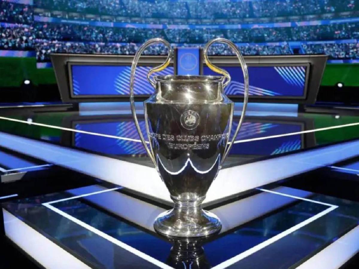 UEFA recibe fuerte denuncia por penal anulado a Julián Álvarez: editado