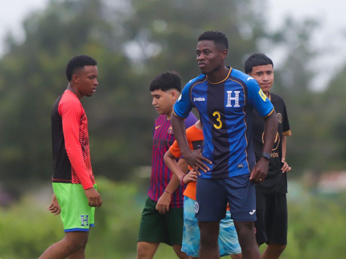 Wesly Decas entrena en el sector de la Rivera Hernández de San Pedro Sula.