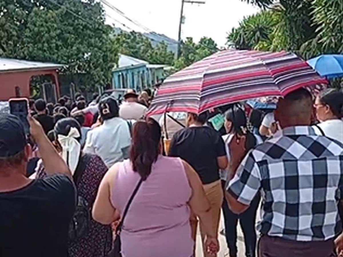 Hondureña atacada por barba amarilla se ganaba la vida vendiendo pollo chuco en Choloma