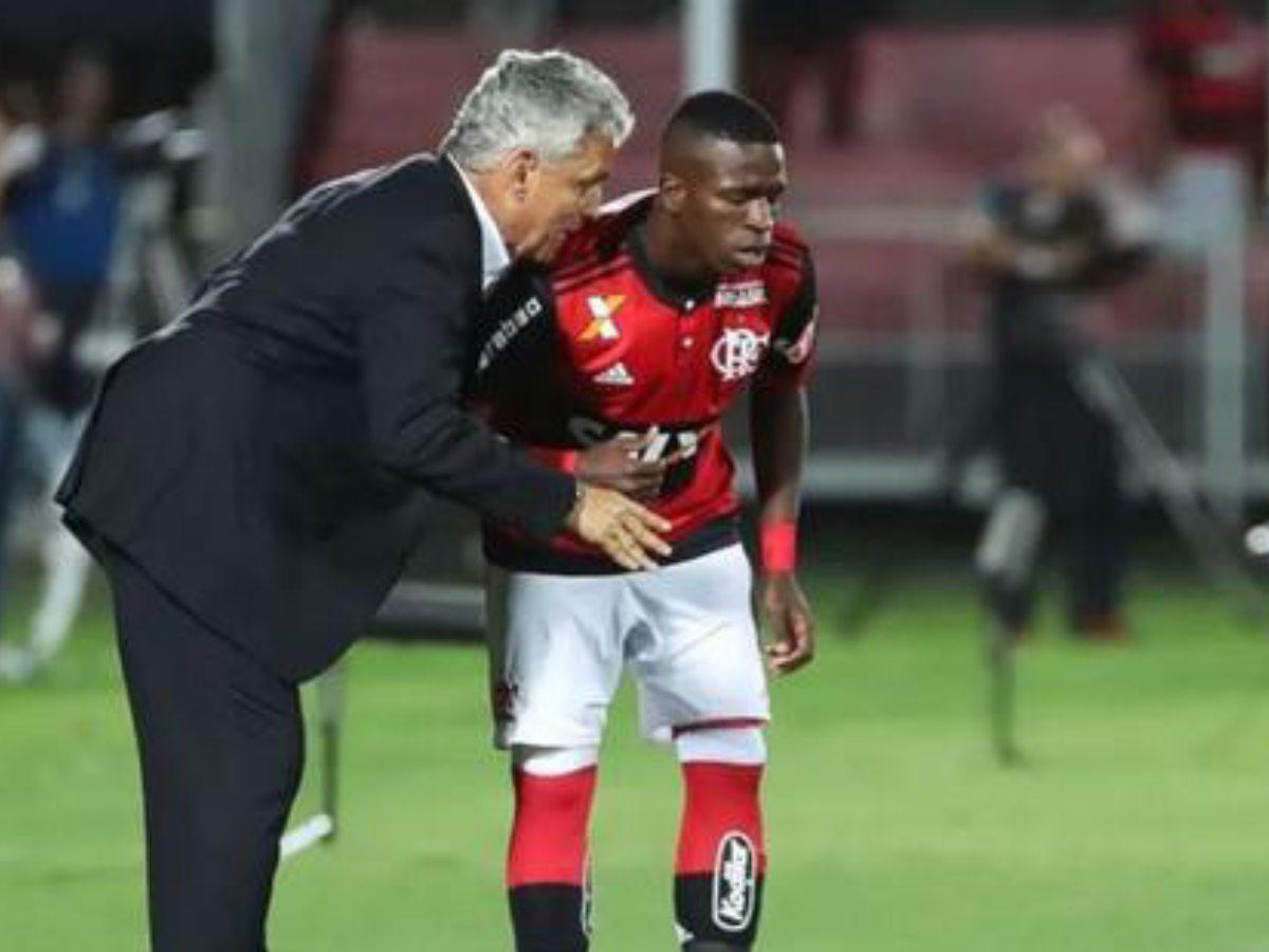 Rueda hizo debutar a Vinicius con el Flamengo.