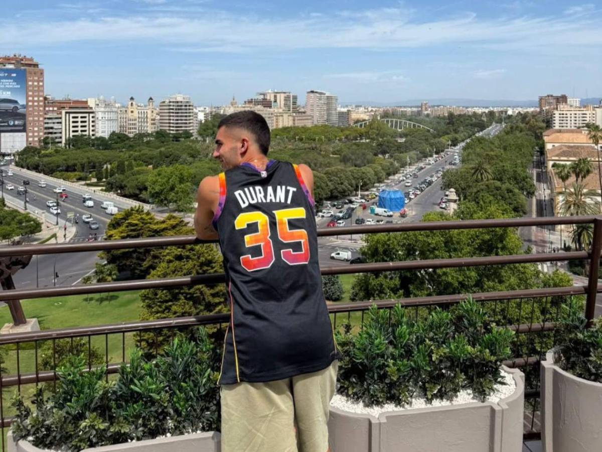 Vacaciones azulgranas: Lamine Yamal sorprende con su compañía en Brasil