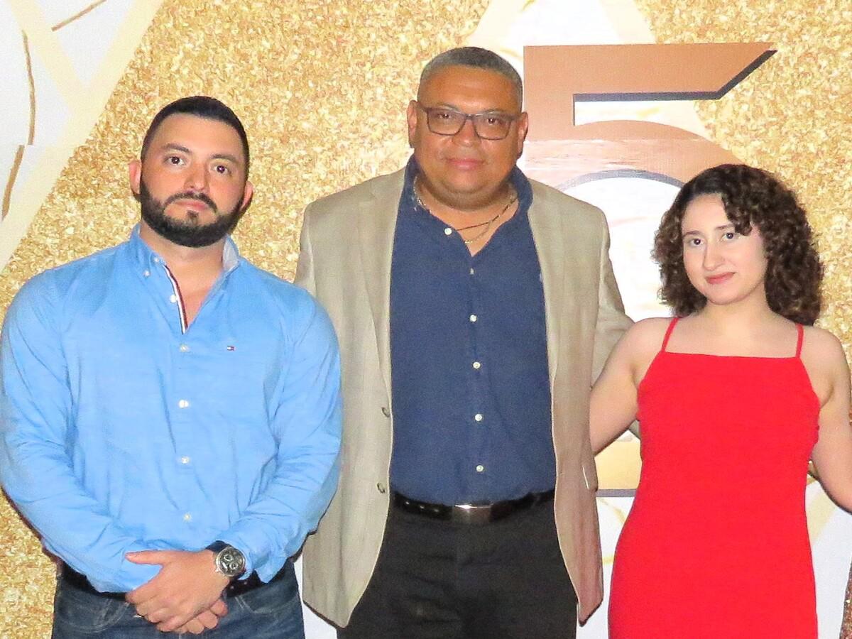 Representantes Turísticos celebra 25 años de promover la isla de Roatán