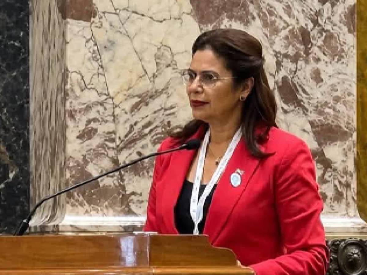 Rixi hace confesión sobre madre de Dereck Moncada y deja mensaje