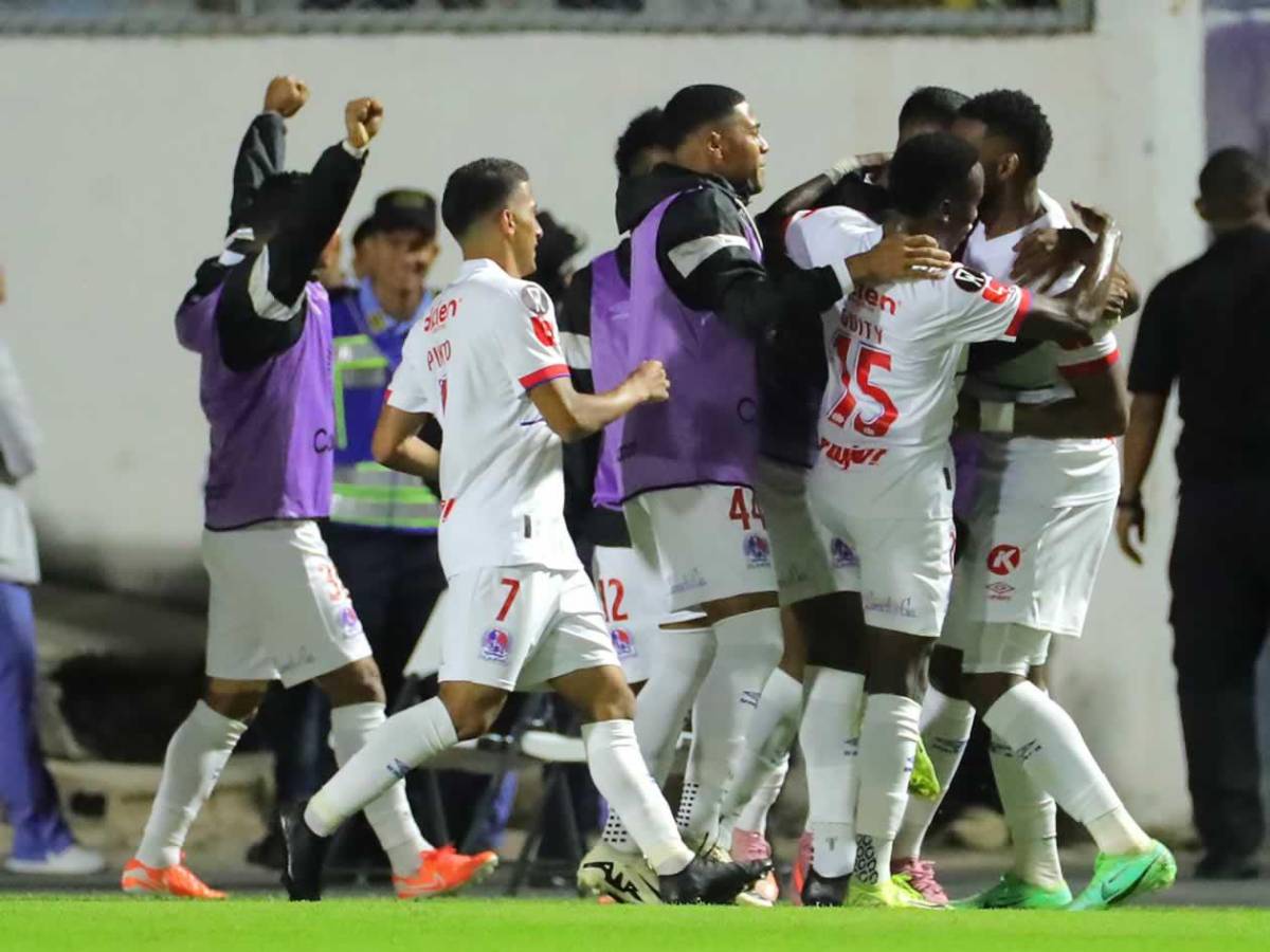 Olimpia llora la dolorosa eliminación, villanos en penales y Alajuelense festeja en el Nacional