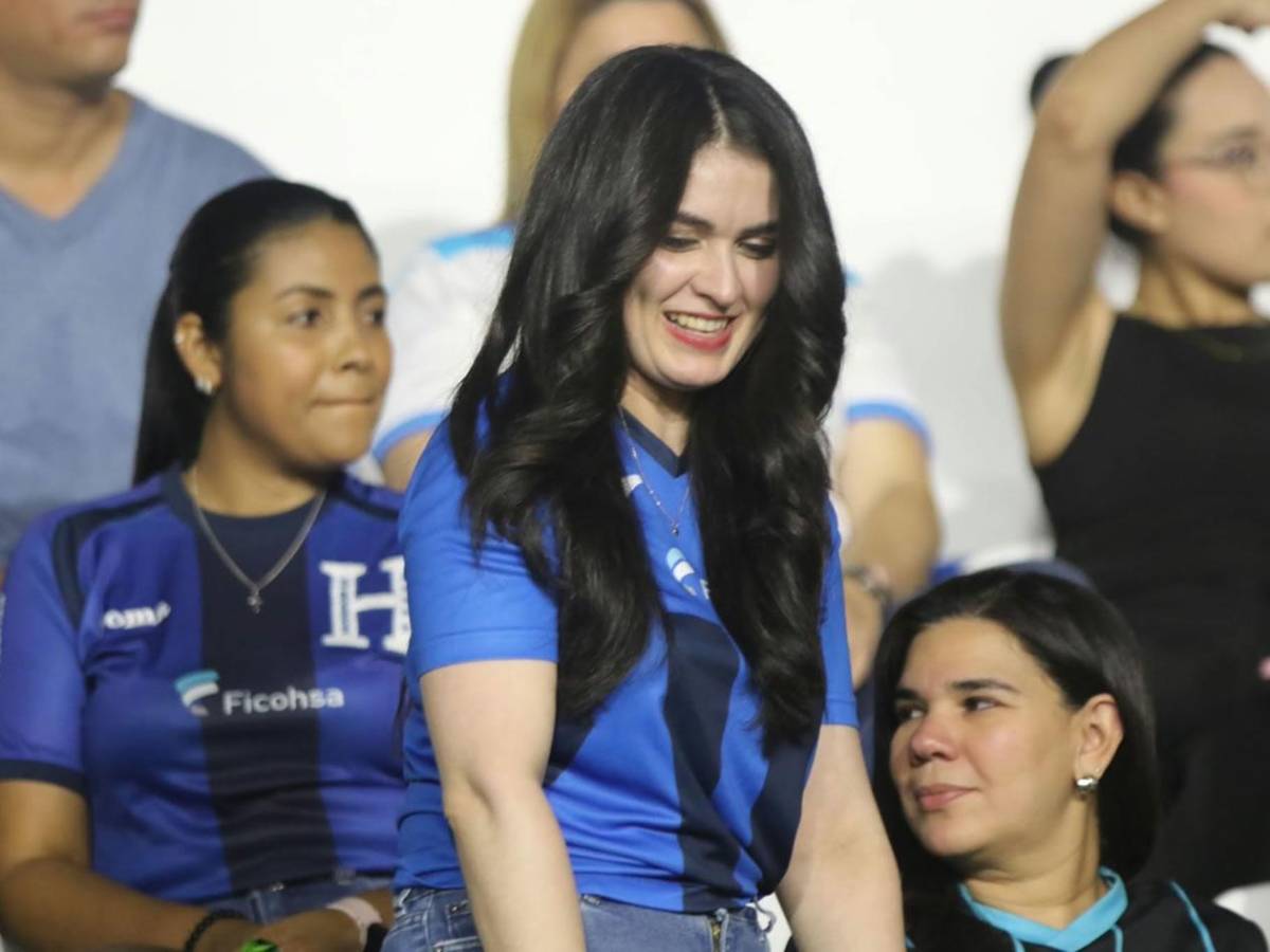 Esposa de futbolista cautiva y el descuido de chica: las bellezas del Honduras vs Jamaica