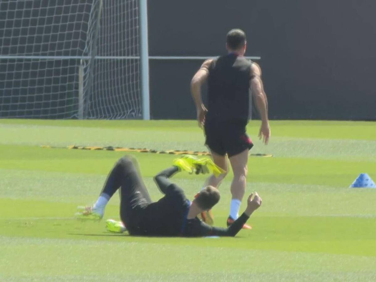 Sorprenden a todos: Lewandowski y Szczesny, 'a los golpes' en entreno del Barcelona