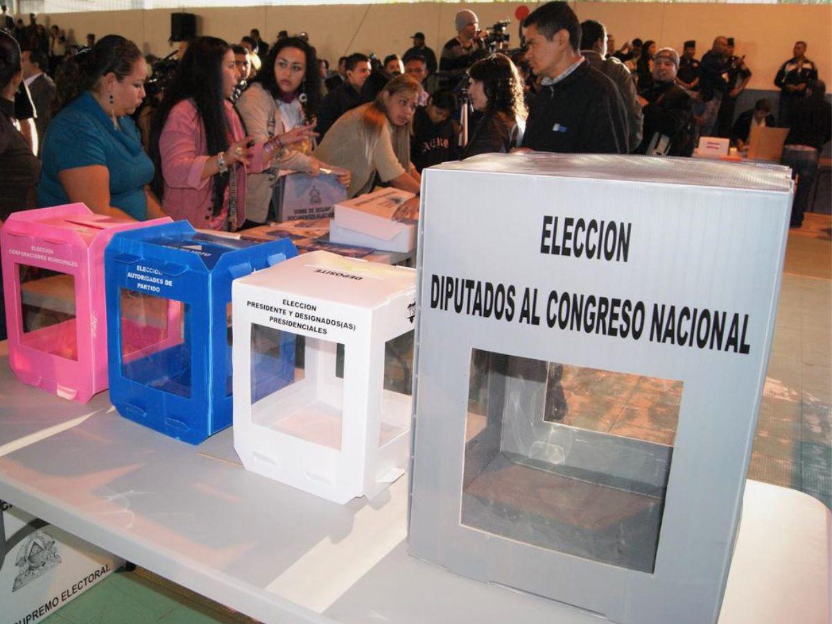 ¿Jorge Cálix? Mhoni Vidente predice que joven gobernará a Honduras