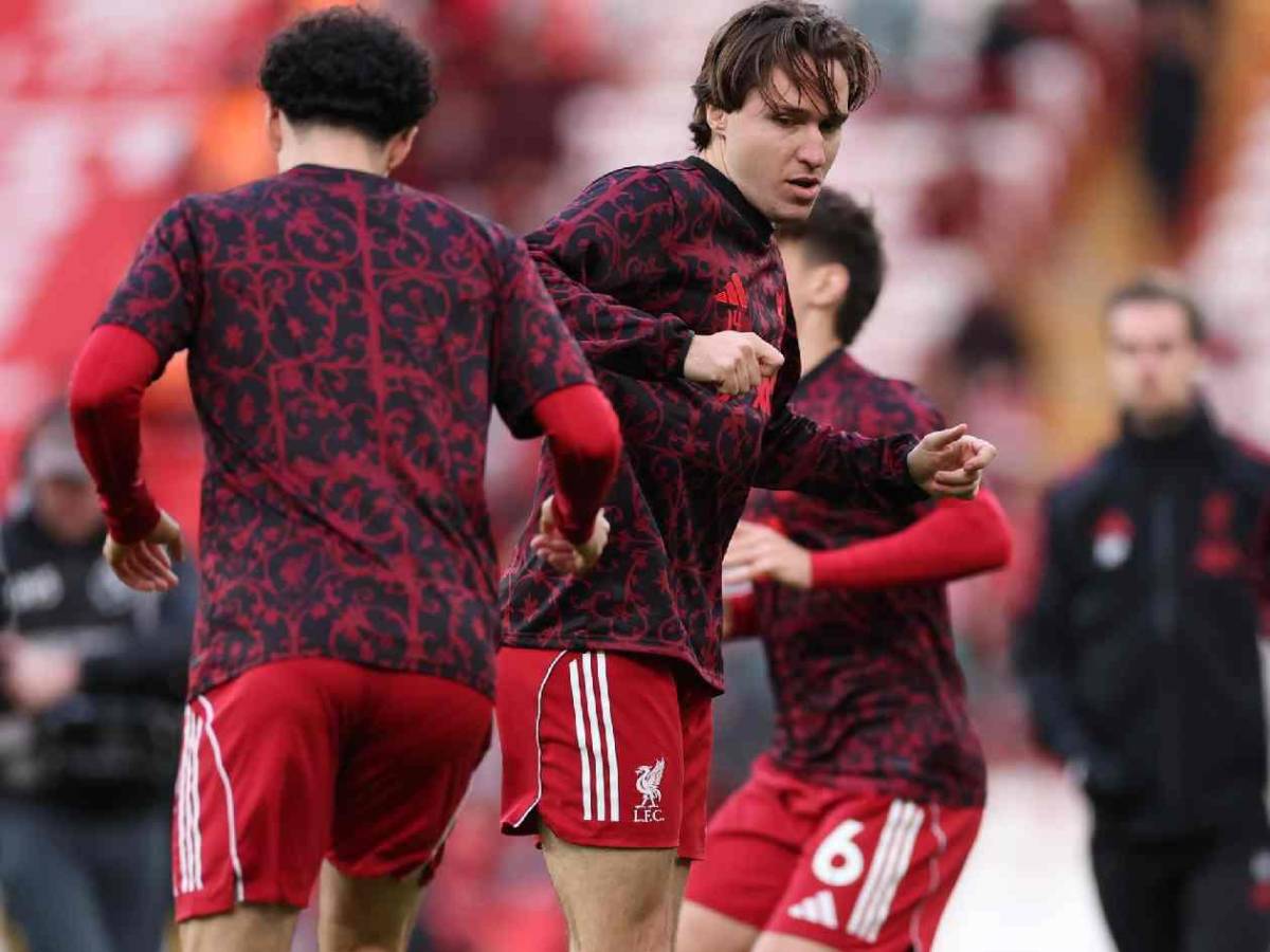 Se ofrece al Real Madrid, inesperada oferta a Vini y regresa al Barcelona