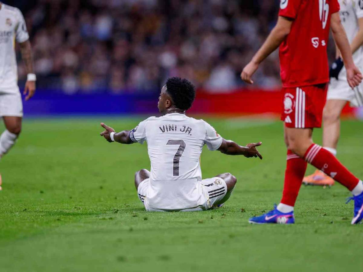 Mbappé con récord de Cristiano, Ramos en el Bernabéu, enojo y mal gesto a Vini