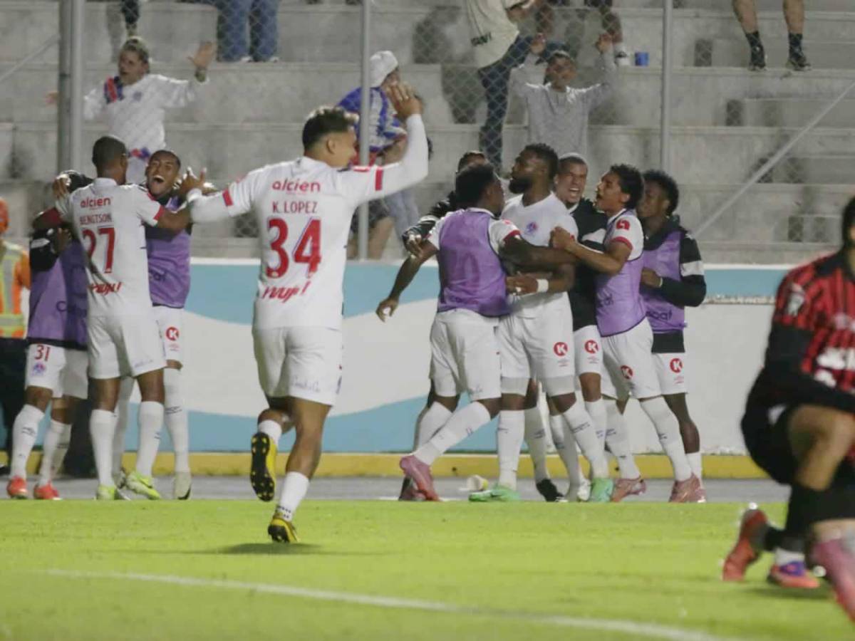 Olimpia llora la dolorosa eliminación, villanos en penales y Alajuelense festeja en el Nacional