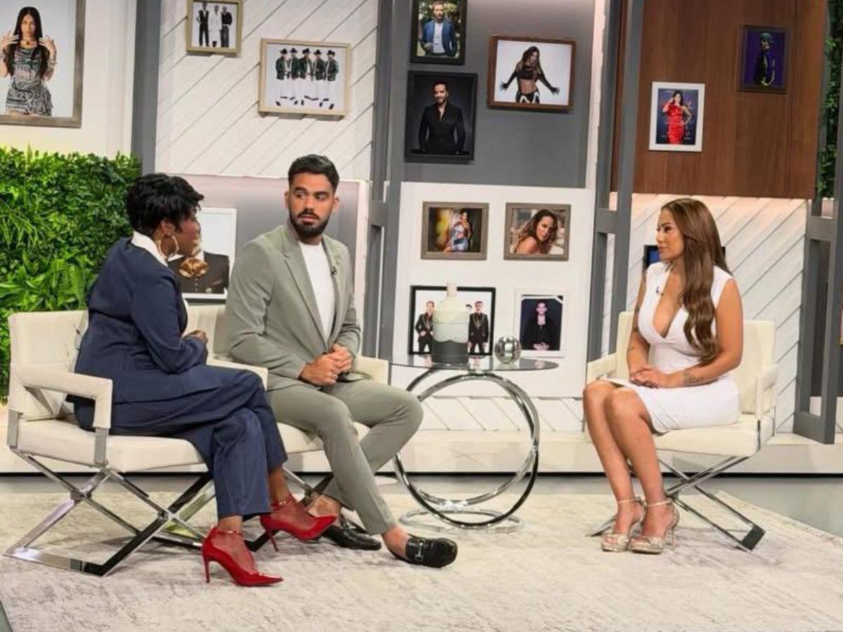 ¿Contratada? Elsa Oseguera sorprende desde Telemundo