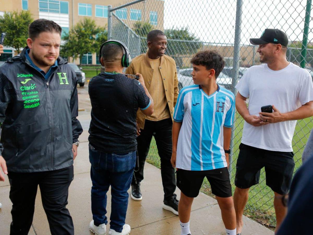 Invitado de lujo y alarma con Jorge Álvarez: así entrenó la Selección de Honduras