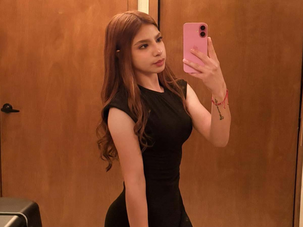 Jovencita muere tras huir en su moto de la Policía y chocar contra una camioneta