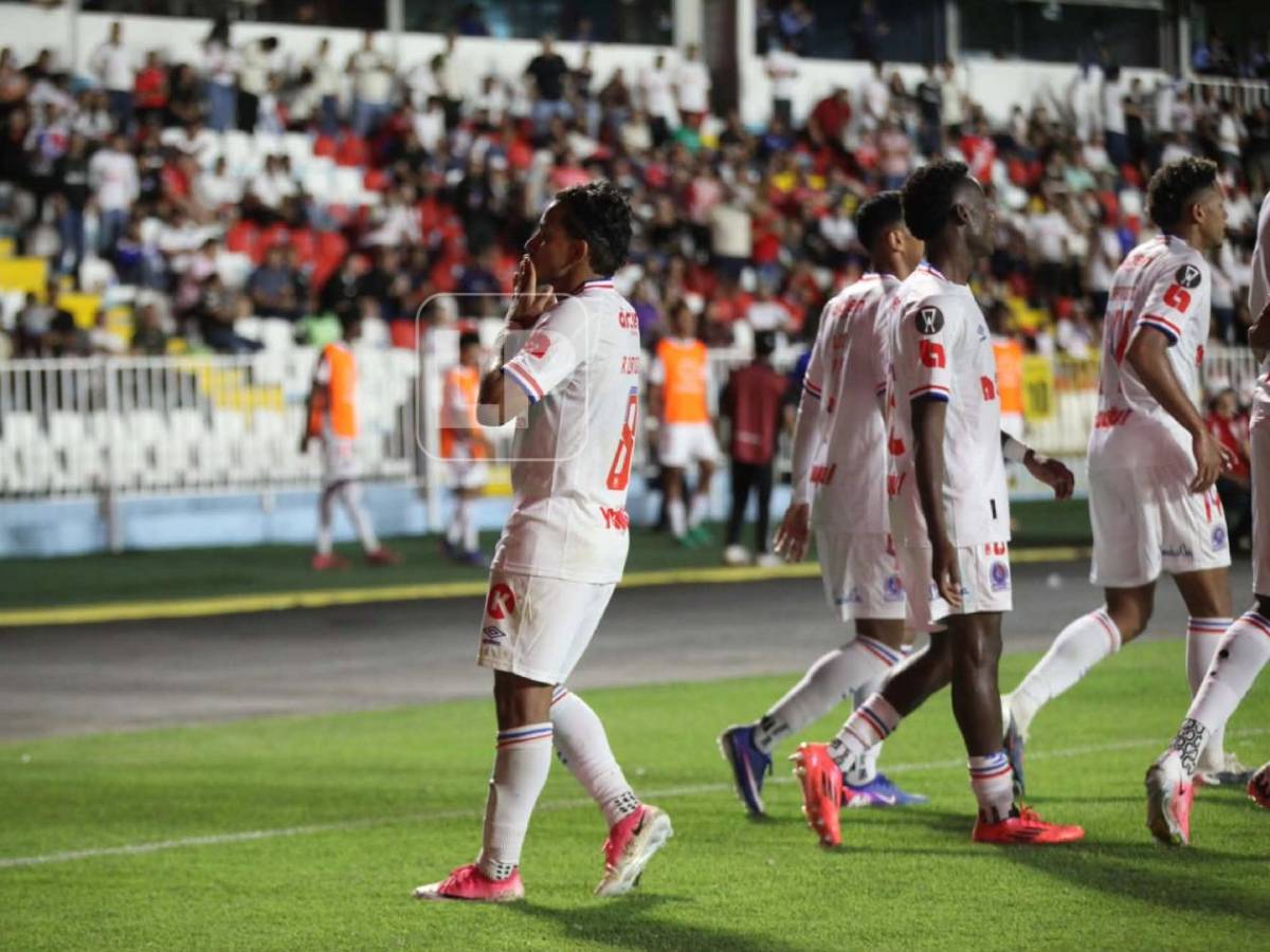 Olimpia celebra, polémica e indignación en Mixco y motivo del festejo de Edwin