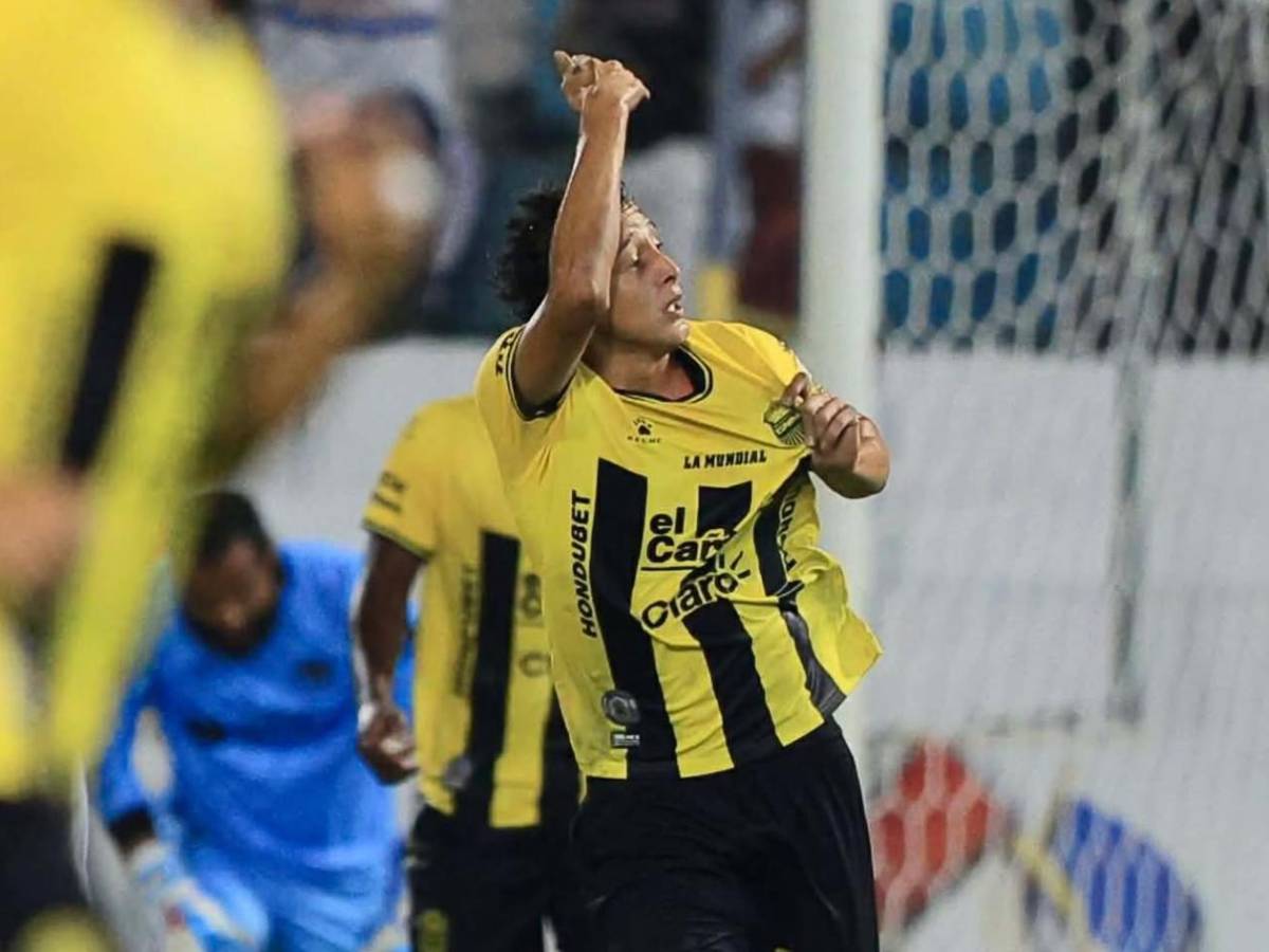 Real España celebra, Olimpia sufre y discusión de compañeros, culpable y desmayo