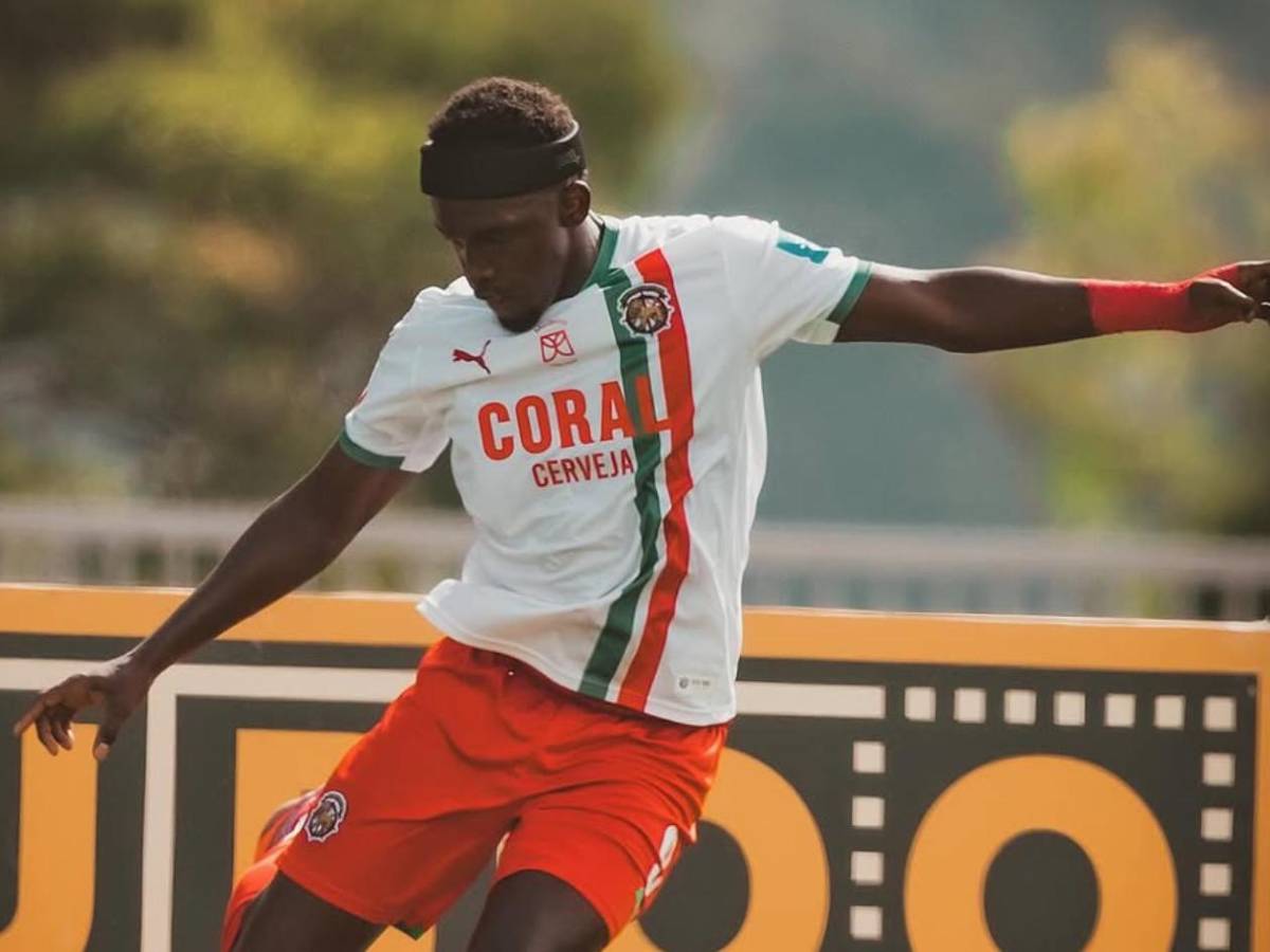 Alberth Elis rompe el silencio y le contesta a Chespirito: ¿le dará un auto?