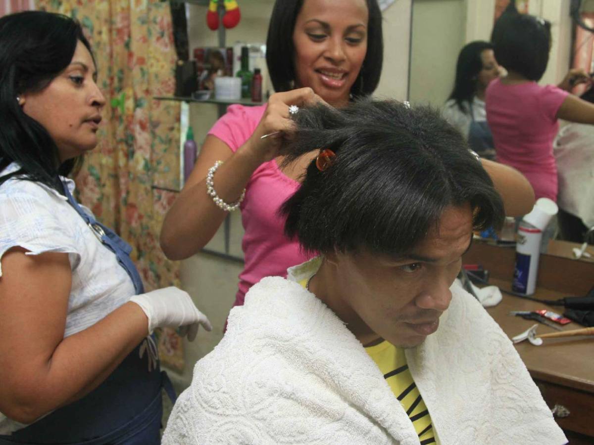 Fotos inéditas de Rambo de León y su vida de lujo en su 'prime' en Italia