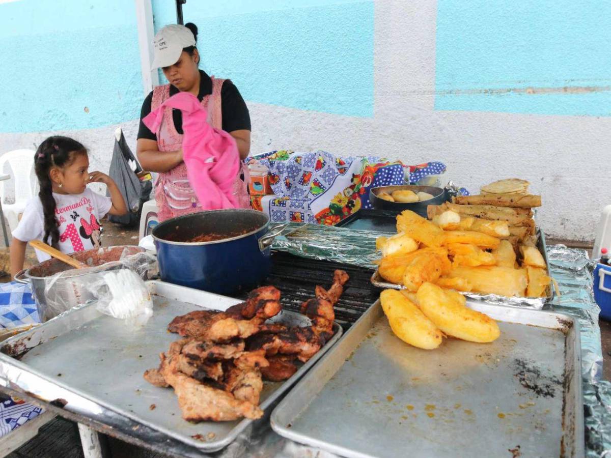 Derroche de belleza y ambientazo para el Honduras-Antigua y Barbuda