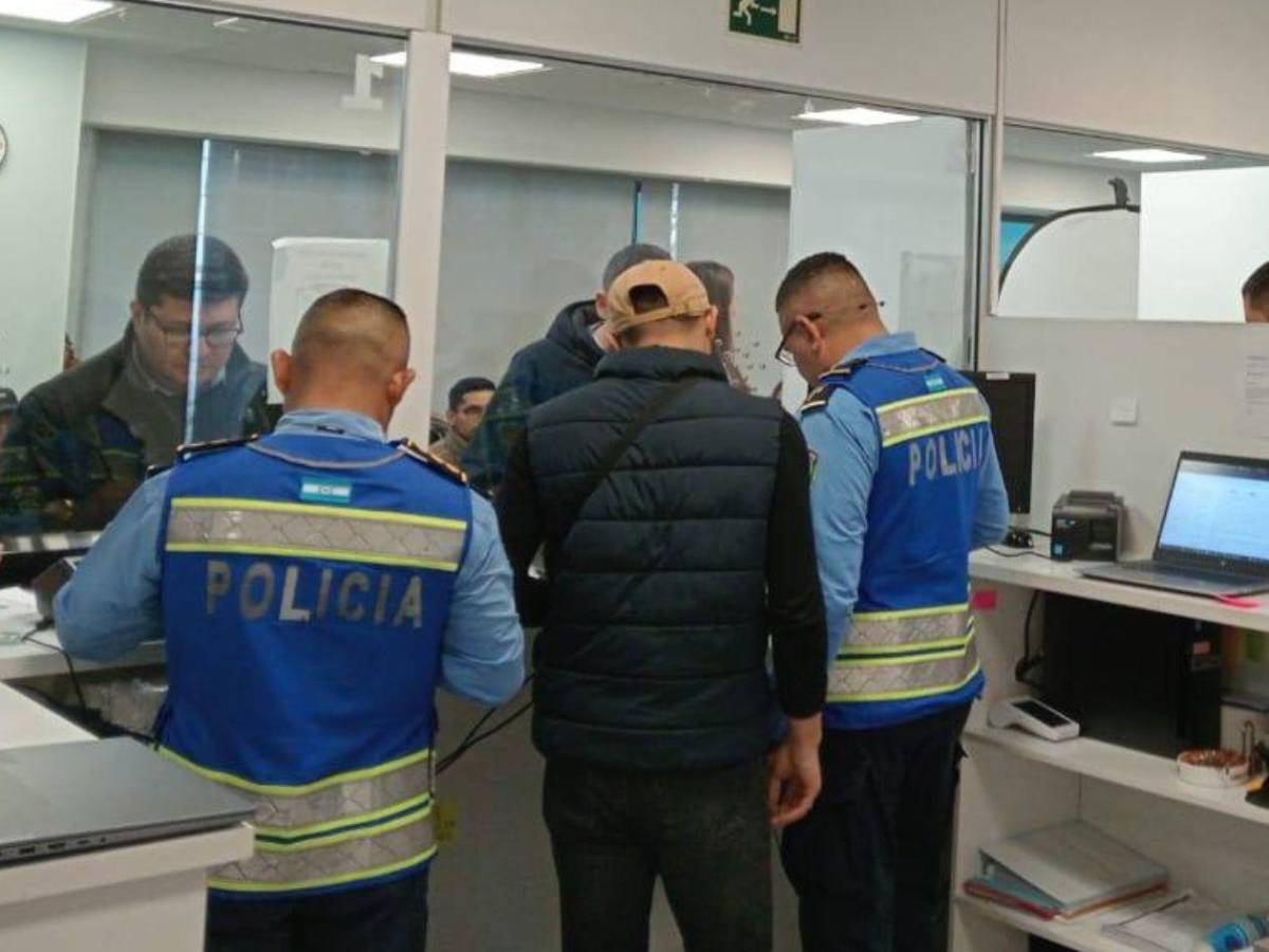 ¿Hasta cuándo estará Tránsito renovando licencias a hondureños en España?