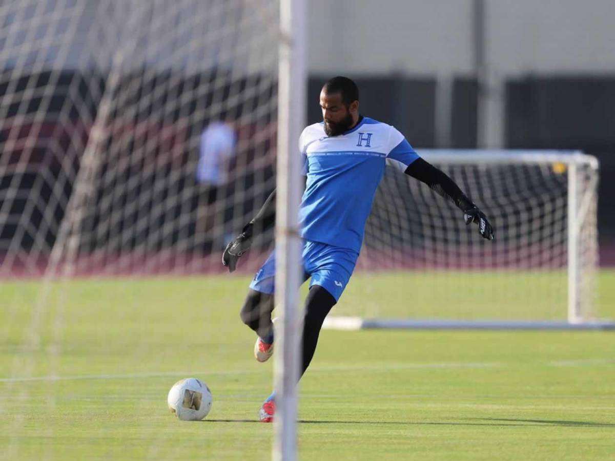 Rueda cambia medio equipo: el 11 titular de Honduras contra El Salvador en la Copa Oro