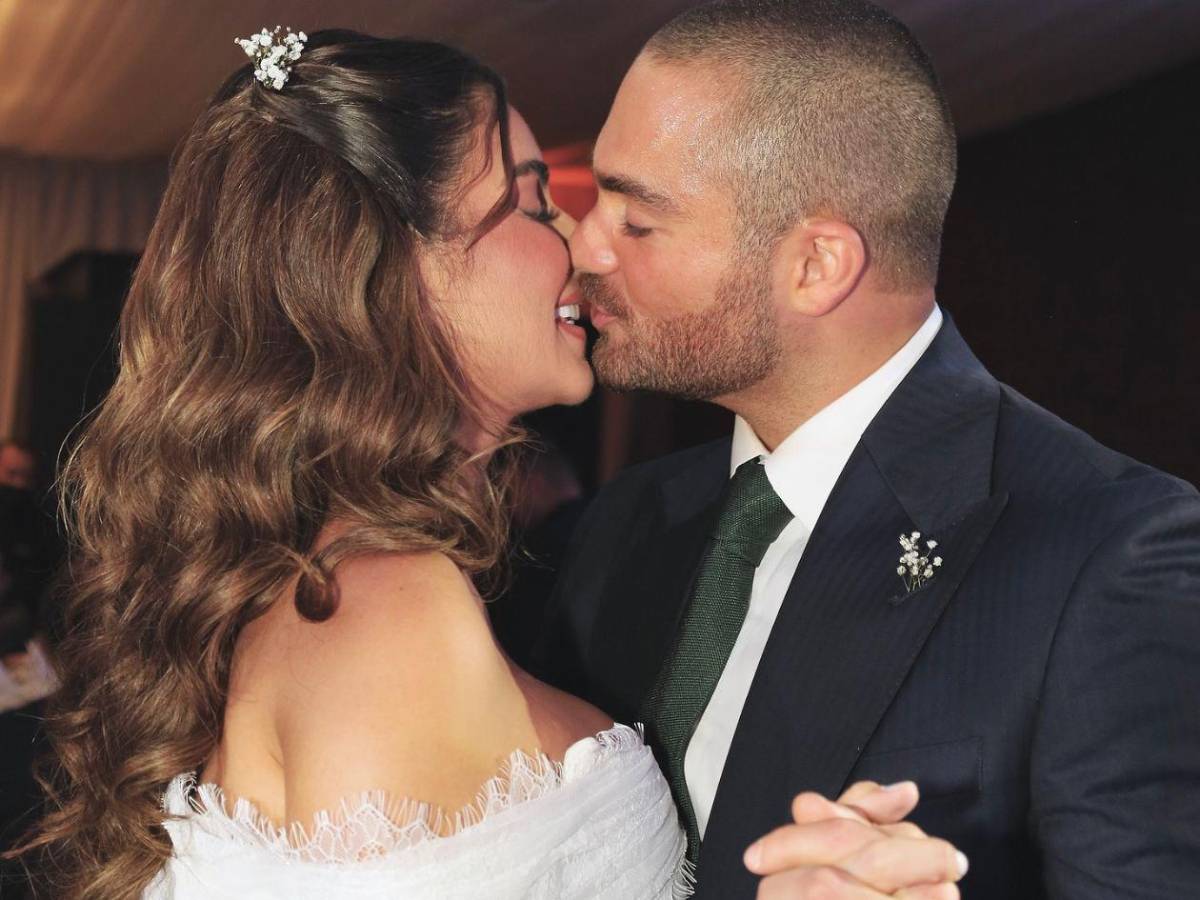 Actores de Juegos de amor y poder sorprenden con boda