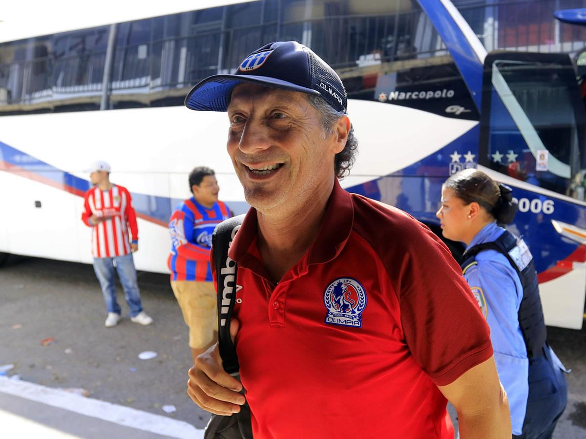 Pedro Troglio logra su triunfo 100 como entrenador del Olimpia