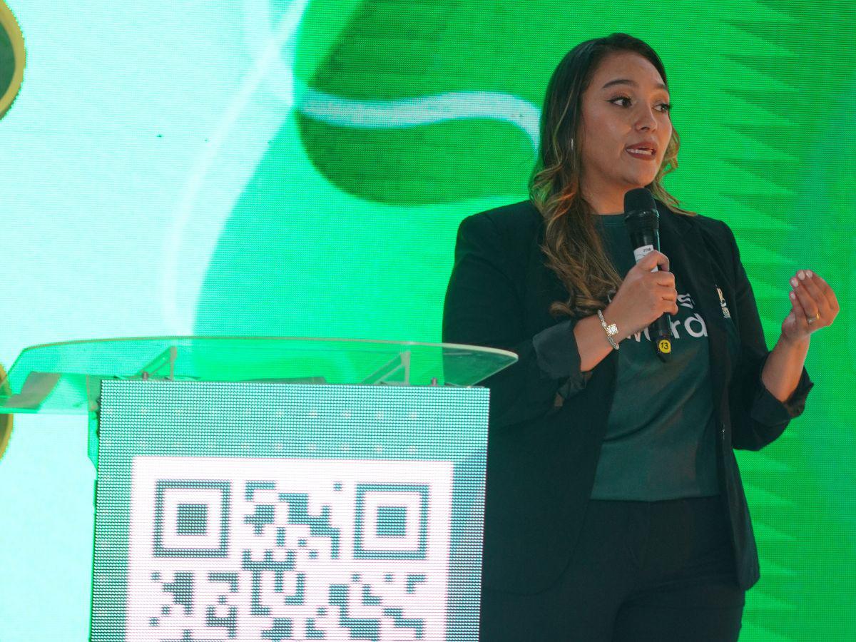 Hannzy Moncada, de mercadeo Espresso Americano.