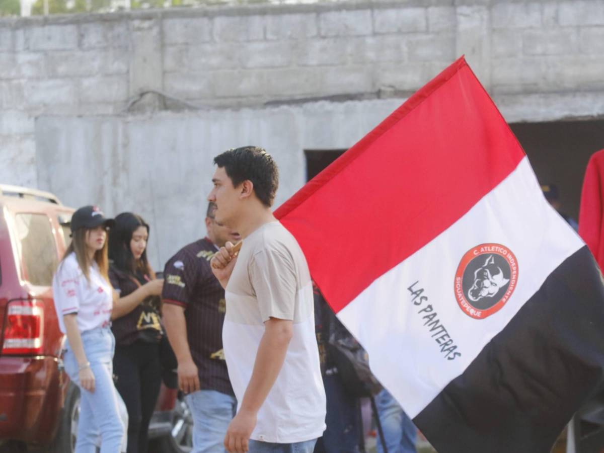 Final Liga de Ascenso: Dos madres sorprenden y no se pudo jugar por impensado motivo