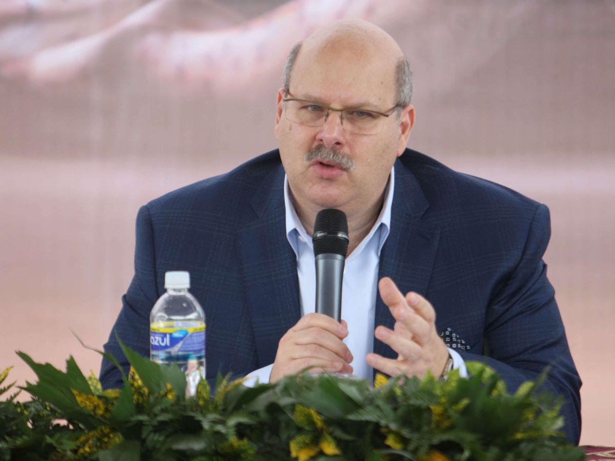 Jorge Canahuati representa a la SIP en conferencia “Por un Internet Confiable” de Unesco