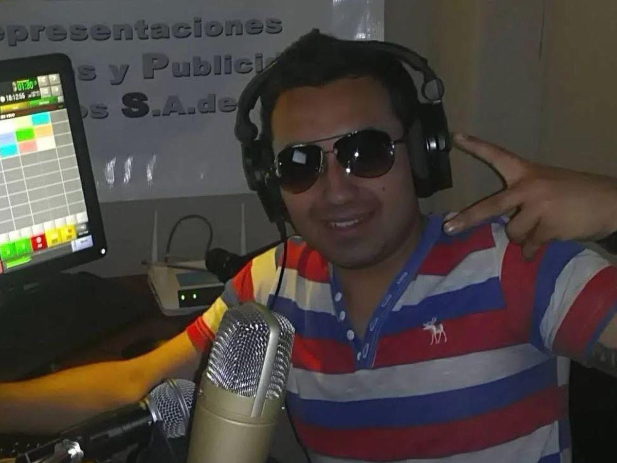 Bala perdida mata a querido locutor de radio durante un tiroteo