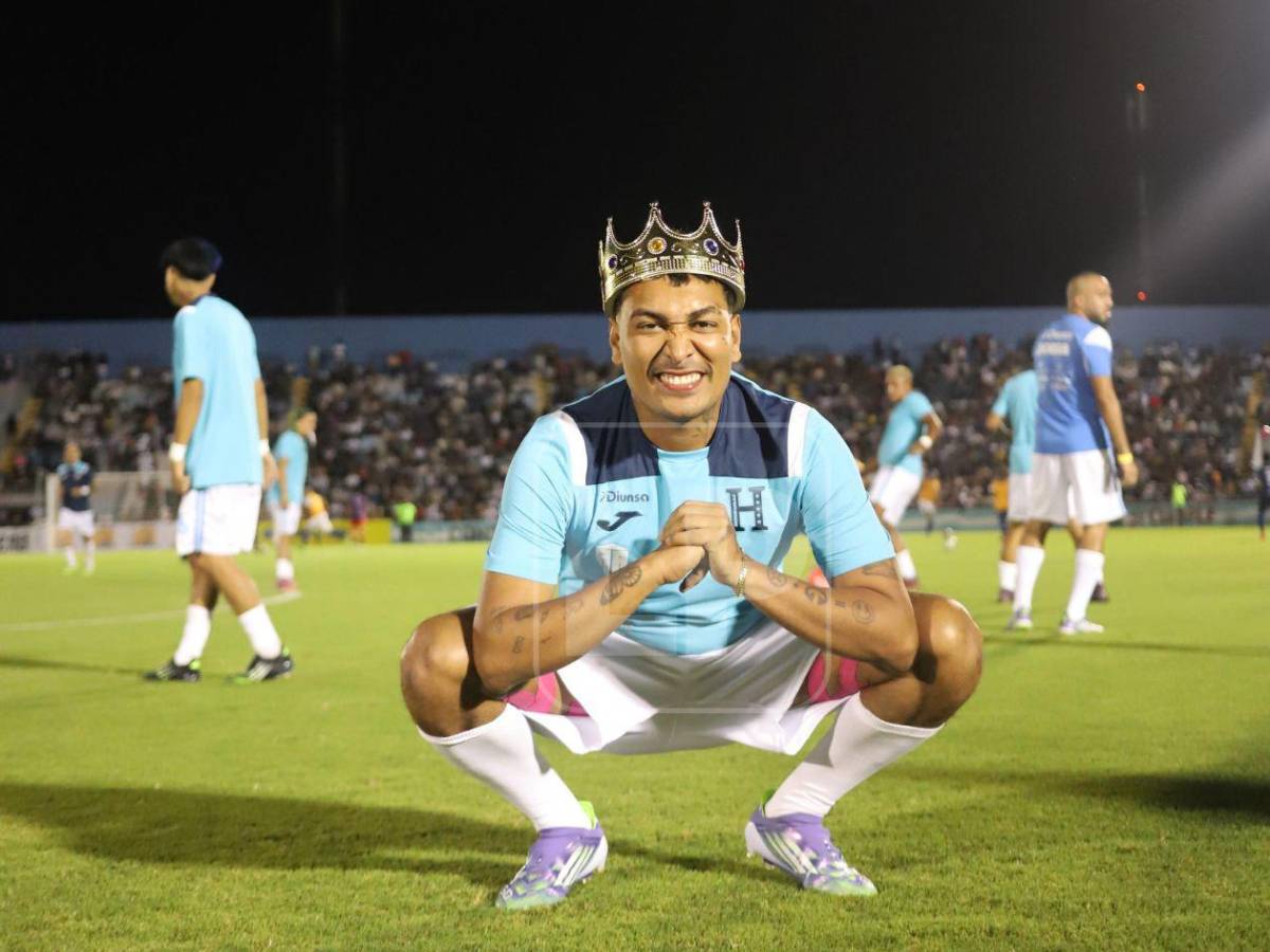 Polache brilla en el show, luego buscan culpable en el camerino