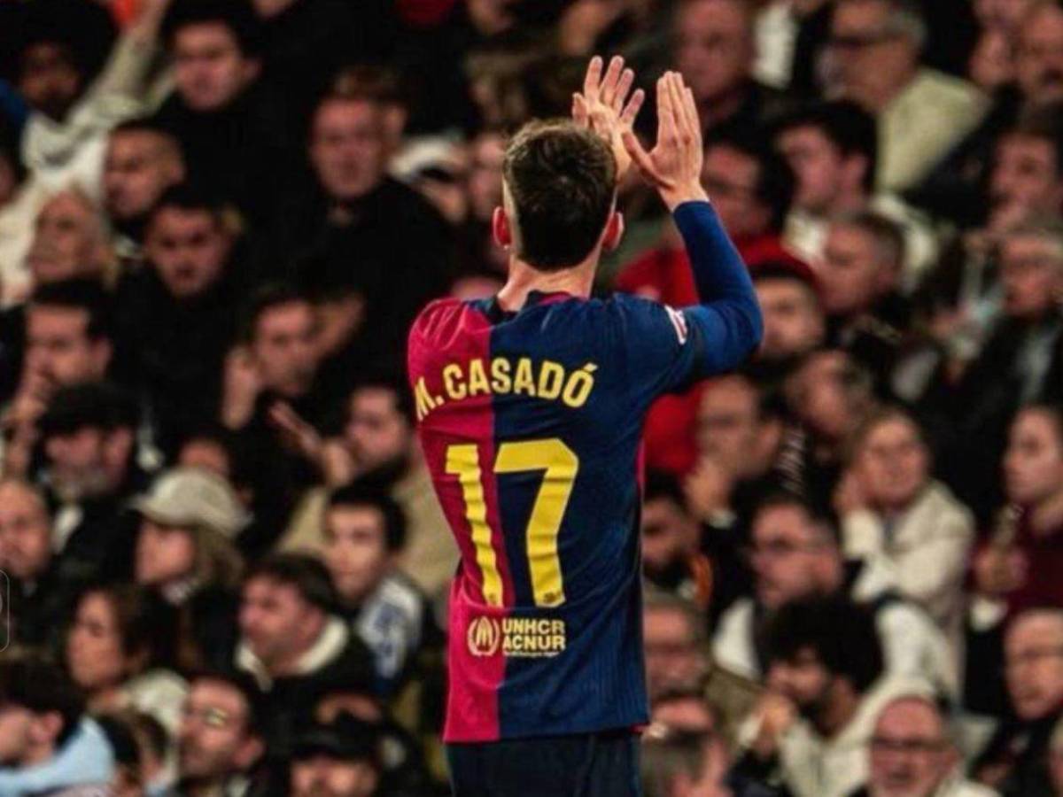 Hansi Flick descarta a tres jugadores del Barça y define el futuro de Marc Casadó​​​​​​