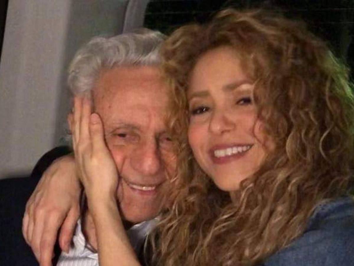 Difícil momento para Shakira: la salud de su padre la pone en alerta