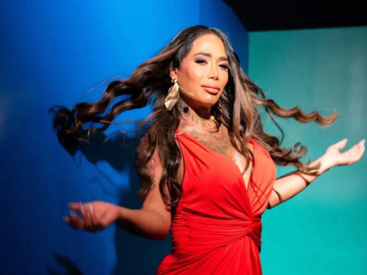 Karina Torres confiesa que fue amante de famoso futbolista español