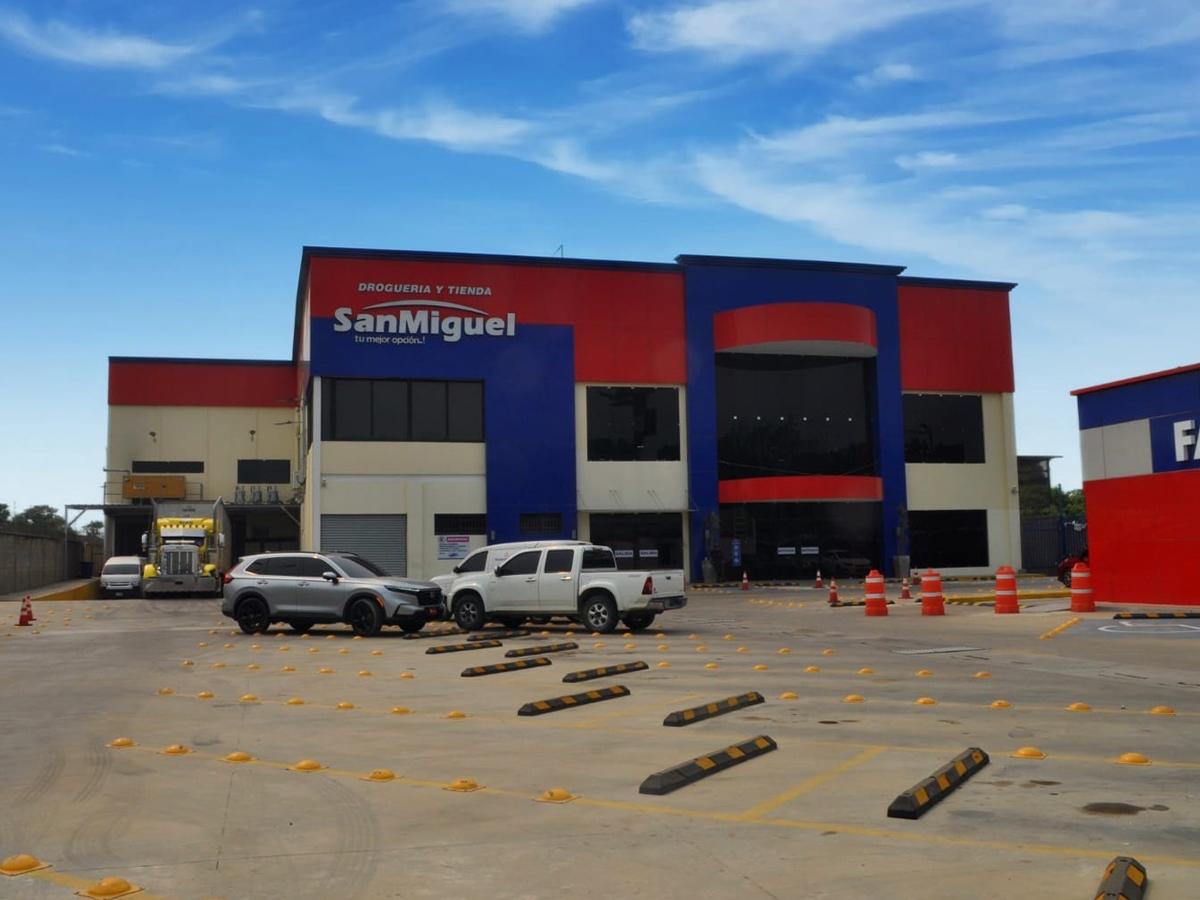 Nueva sucursal de Droguería y Tienda San Miguel abrió sus puertas en El Progreso, para impulsar el comercio local